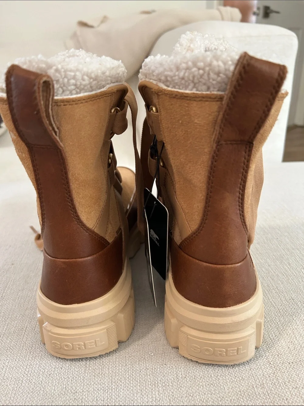 SOREL Women's Tivoli V Resort Waterproof Boot, Tan, size 9, NWT no box